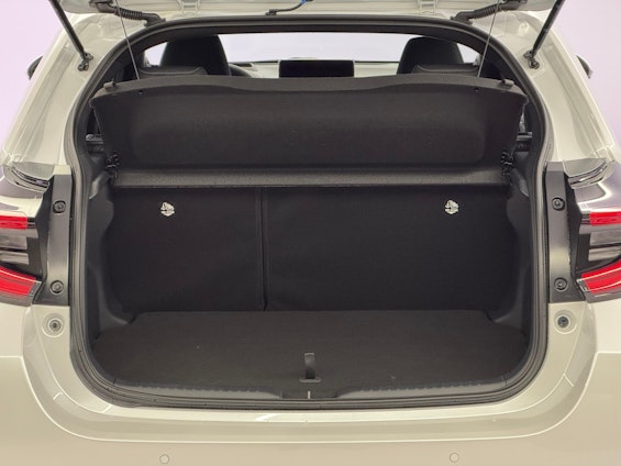 Vehicle image 10 Vehicle image 10