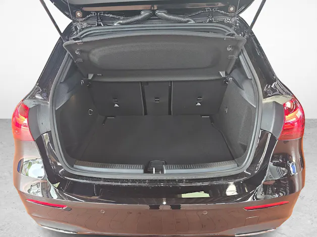 Mercedes-Benz A 220 4MATIC AMG Line