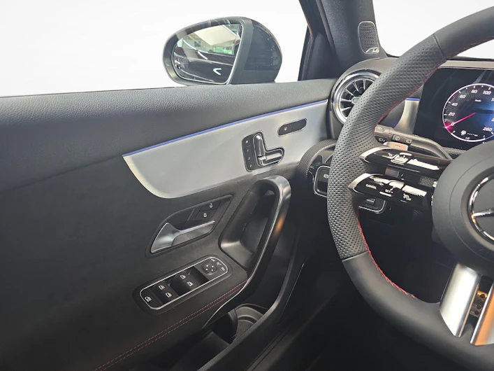 Fahrzeugbild MERCEDES-BENZ A 220