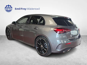https://vehicle.imgix.net/4043873/1fda01b7-be6d-4860-a080-ab2091f5dc53.jpg