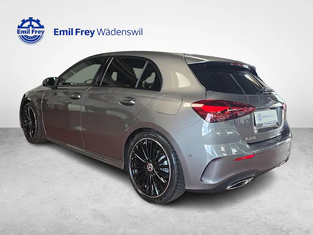 Mercedes-Benz A 220 4MATIC AMG Line