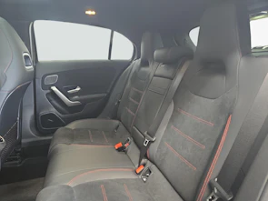Fahrzeugbild MERCEDES-BENZ A 220 4MATIC AMG Line