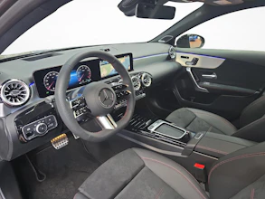 https://vehicle.imgix.net/4043873/884c7fa0-22c3-4ad6-9b7b-0c494929a21b.jpg