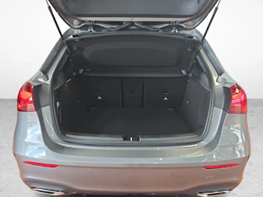 https://vehicle.imgix.net/4043873/8f69cbb2-978f-43a8-8d13-9a431cee2fa2.jpg