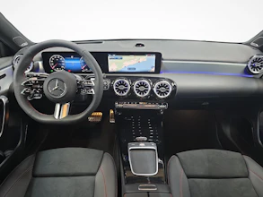 https://vehicle.imgix.net/4043873/e242ed3a-5751-4100-b676-7c23ce8e4bc3.jpg