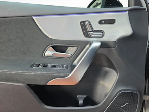 immagine del veicolo MERCEDES-BENZ A 220 4MATIC AMG Line