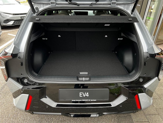 Vehicle image 6 Vehicle image 6