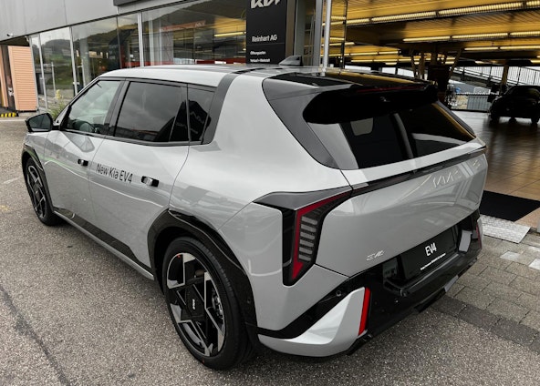 Vehicle image 3 Vehicle image 3