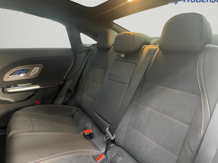 Vehicle image MERCEDES-BENZ CLA 350