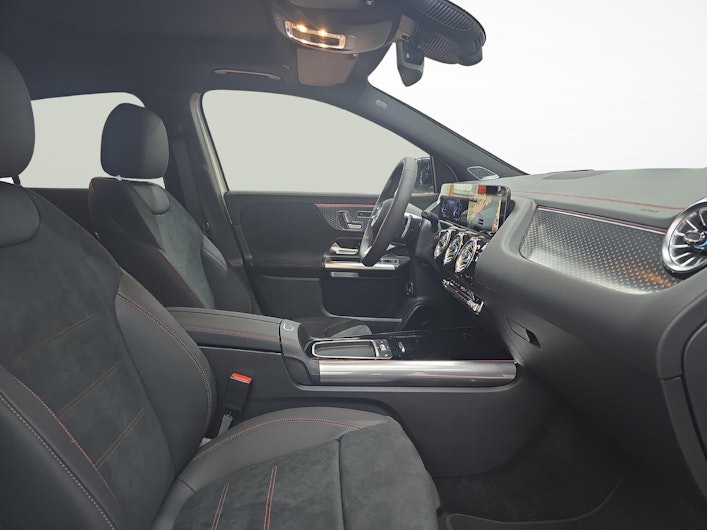 Vehicle image MERCEDES-BENZ EQA 350