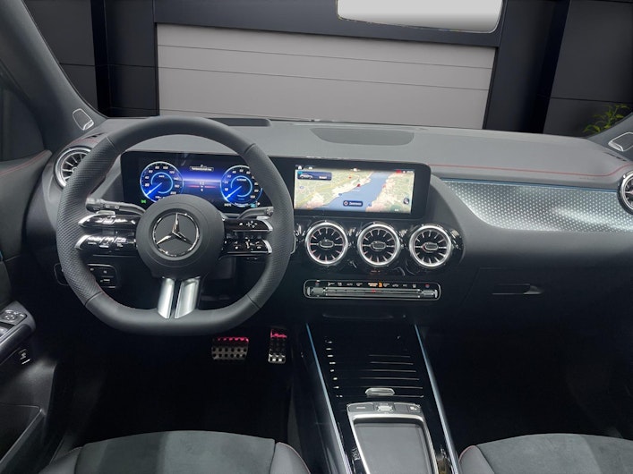 Vehicle image MERCEDES-BENZ EQA 350