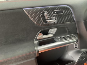 Vehicle image MERCEDES-BENZ EQA 350 Excellence AMG Line 4matic