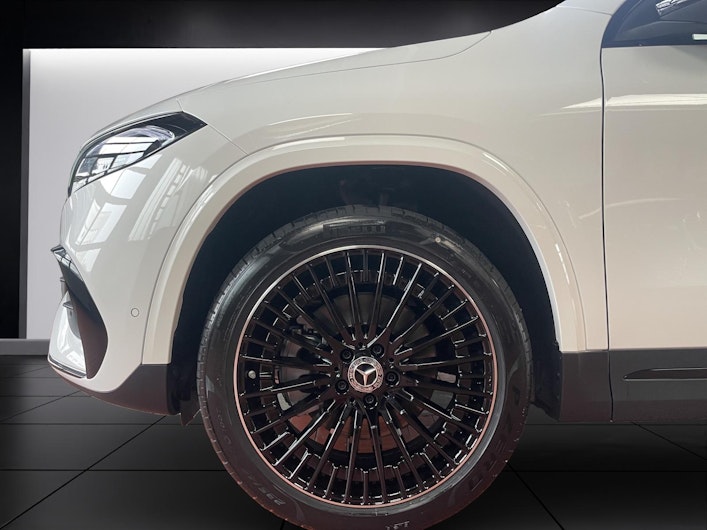 Vehicle image MERCEDES-BENZ EQA 350