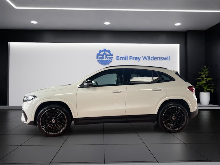 Vehicle image MERCEDES-BENZ EQA 350