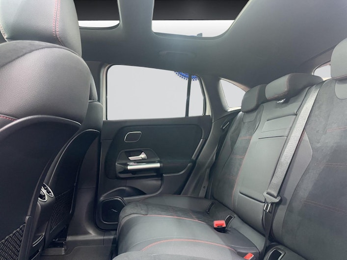 Vehicle image MERCEDES-BENZ EQA 350