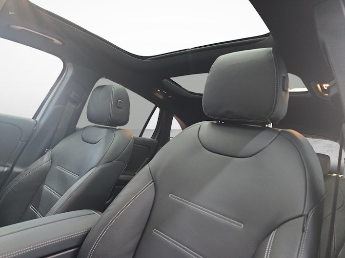 Vehicle image MERCEDES-BENZ E-C5 AIRCROSS ELEKTRO PLUS