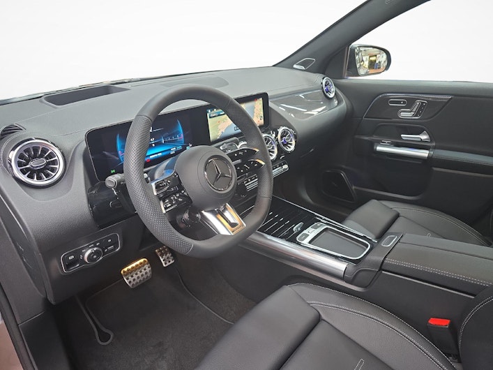 Vehicle image MERCEDES-BENZ E-C5 AIRCROSS ELEKTRO PLUS