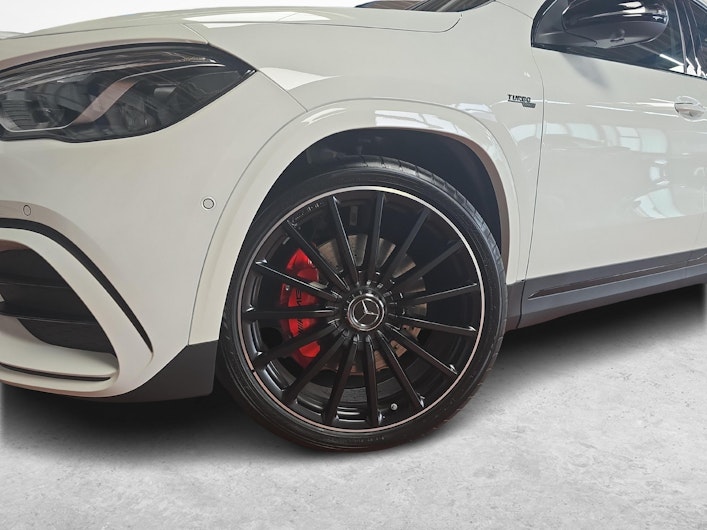 Vehicle image MERCEDES-BENZ E-C5 AIRCROSS ELEKTRO PLUS