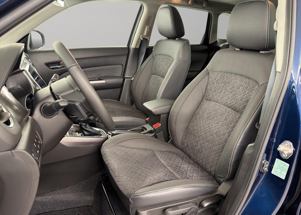 Vehicle image 6 Vehicle image 6