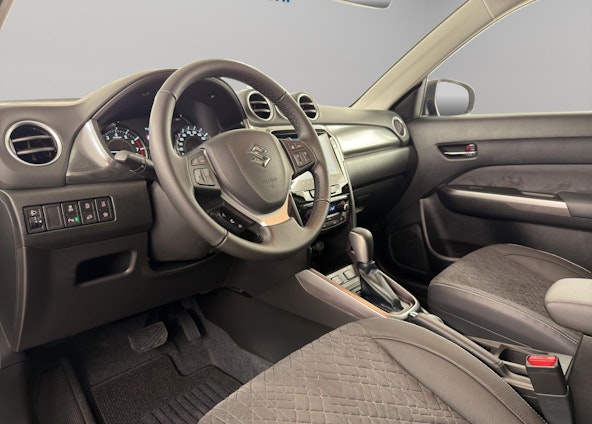 Vehicle image 9 Vehicle image 9