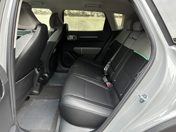 Vehicle image 10 Vehicle image 10