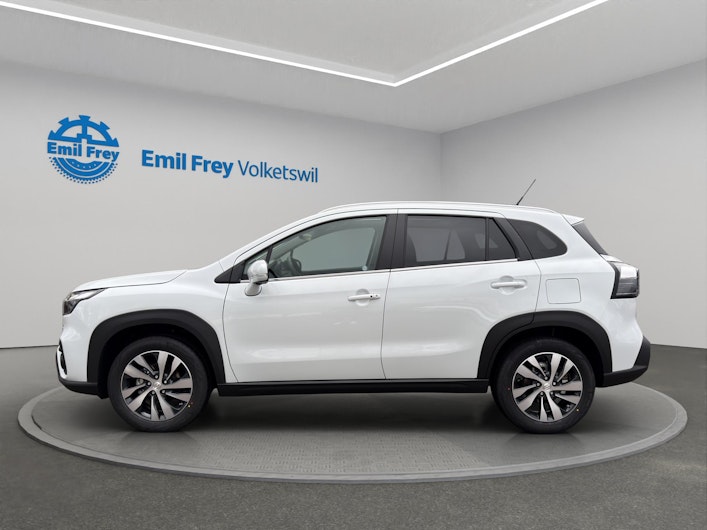 Vehicle image SUZUKI S-CROSS