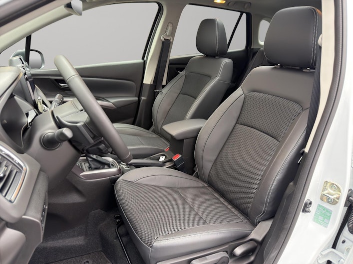 Vehicle image SUZUKI S-CROSS