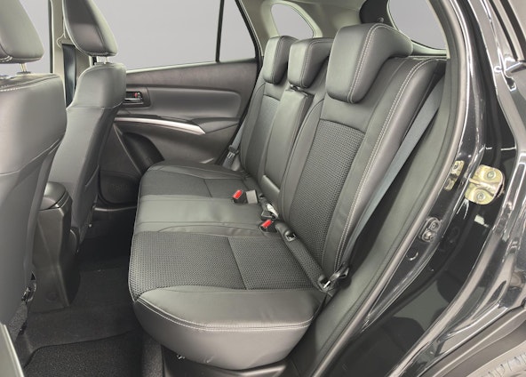 Vehicle image 6 Vehicle image 6