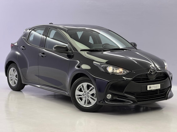 First vehicle image First vehicle image