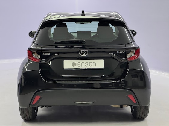 Vehicle image 3 Vehicle image 3