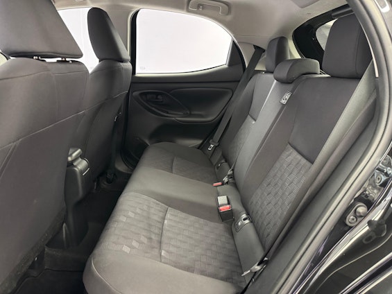 Vehicle image 9 Vehicle image 9