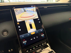 https://vehicle.imgix.net/4044047/ea621076-a875-4819-8ff2-24bf9df6085f.jpg