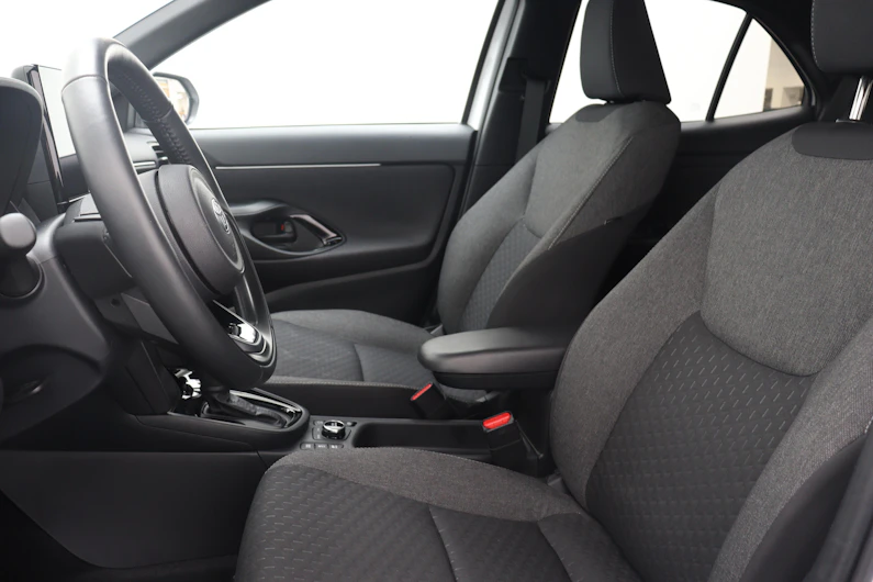 Fahrzeugbild TOYOTA YARIS CROSS