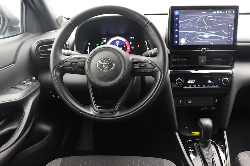 Fahrzeugbild TOYOTA YARIS CROSS