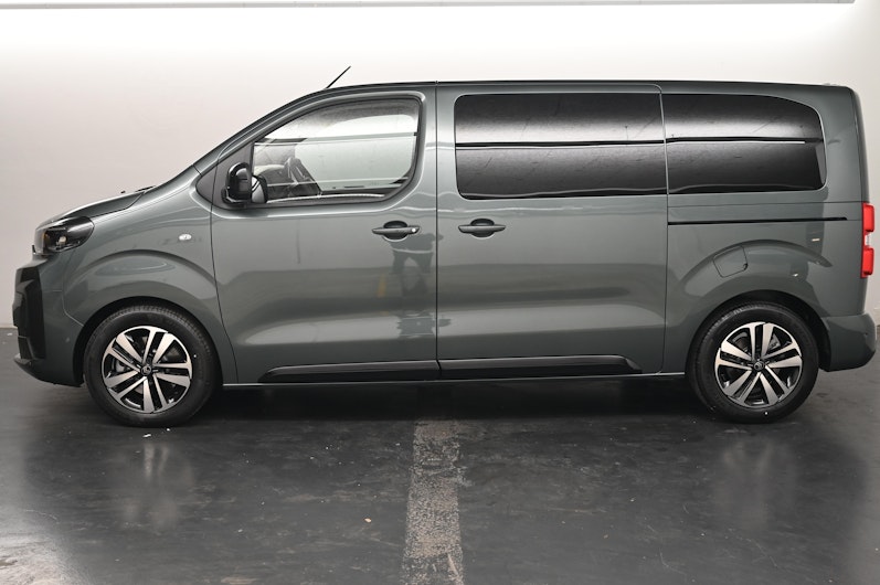 Vehicle image CITROEN SPACETOURER