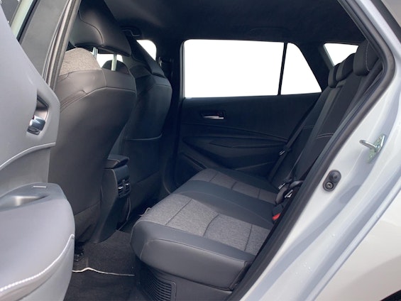 Vehicle image 8 Vehicle image 8