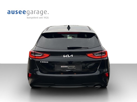 Vehicle image 3 Vehicle image 3