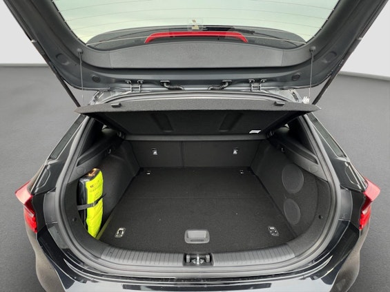 Vehicle image 10 Vehicle image 10