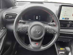 Toyota Yaris 1.5 VVT-i HSD GR Sport