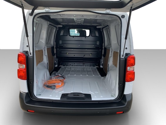 Vehicle image 10 Vehicle image 10