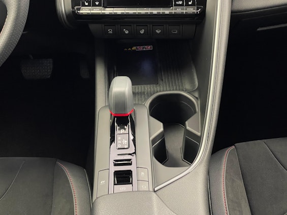 Vehicle image 13 Vehicle image 13