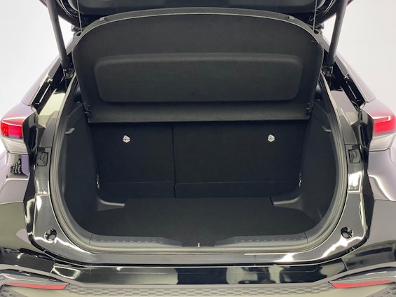 Vehicle image 10 Vehicle image 10