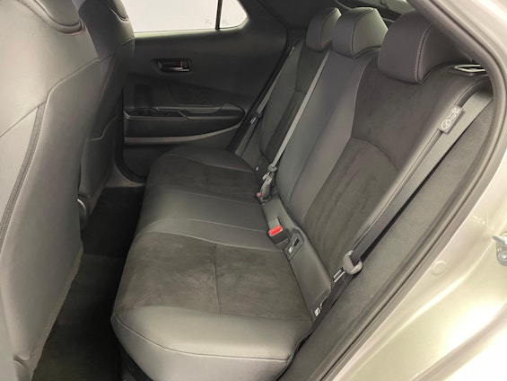 Vehicle image 9 Vehicle image 9