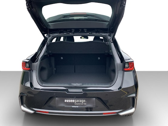 Vehicle image 10 Vehicle image 10