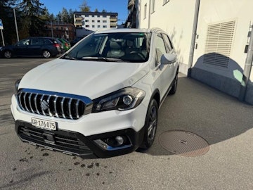 Vehicle image SUZUKI S-CROSS 0