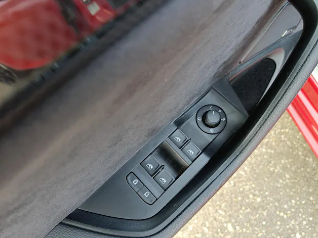 Škoda Superb Combi 2.0 TSI SportLine+ DSG 4x4