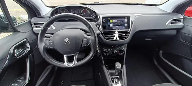 Peugeot 208 1.2 PureTech Style EAT6