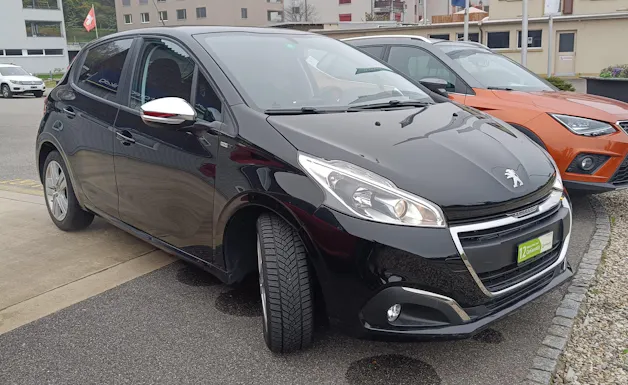 Peugeot 208 1.2 PureTech Style EAT6