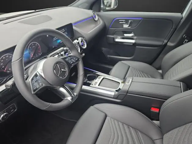 Mercedes-Benz GLA 220d 4M Swiss Star