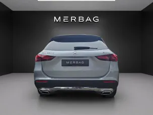 Mercedes-Benz GLA 220d 4M Swiss Star